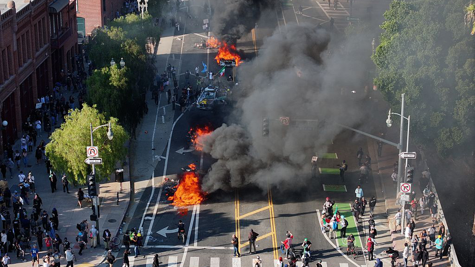 WATCH: Top Dem says he has 'never heard' his fellow party members call LA riots 'peaceful'