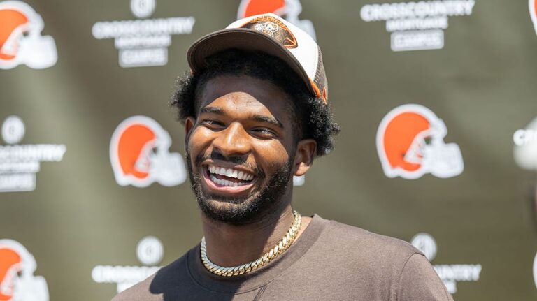 Former Falcons star Tim Green 'proud' of Shedeur Sanders' positivity after his NFL Draft free fall