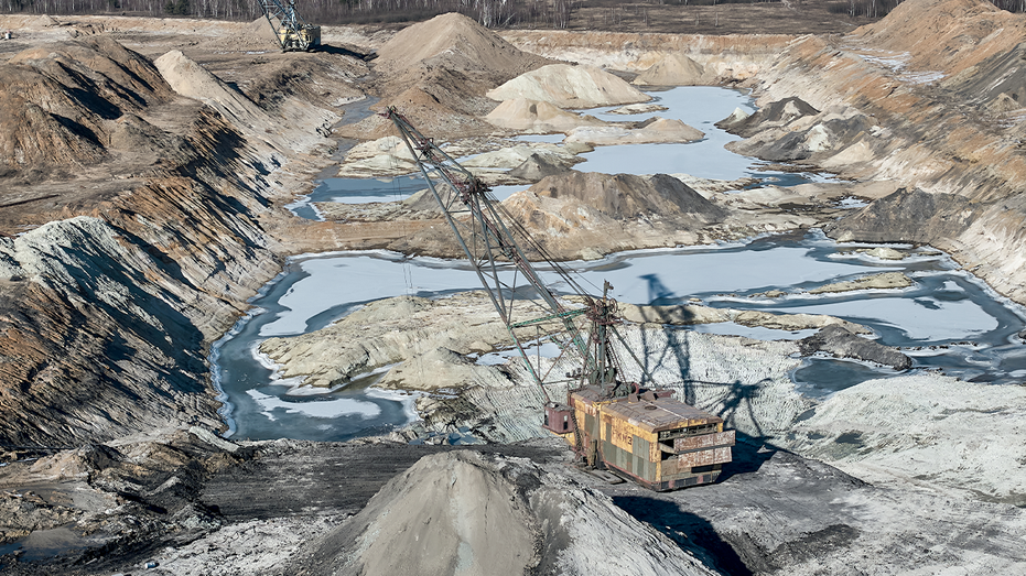 LIZ PEEK: Trump must stay strong, US reliance on Chinese minerals and drugs puts Americans at risk