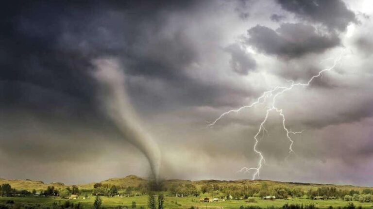 Severe weather emergency alerts: How to get loud phone warnings