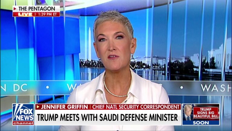 Trump meets with Saudi defense minister in 'secret' meeting, de-escalation reportedly discussed