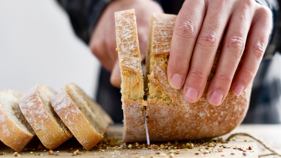 Best and worst breads for your health, according to nutrition experts