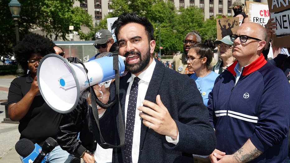 Fmr. Obama Treasury Sec. concerned Zohran Mamdani will hurt New York City if elected mayor