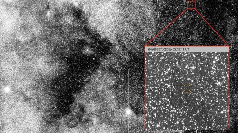 Harvard physicist says massive interstellar object could be alien probe on 'reconnaissance mission'