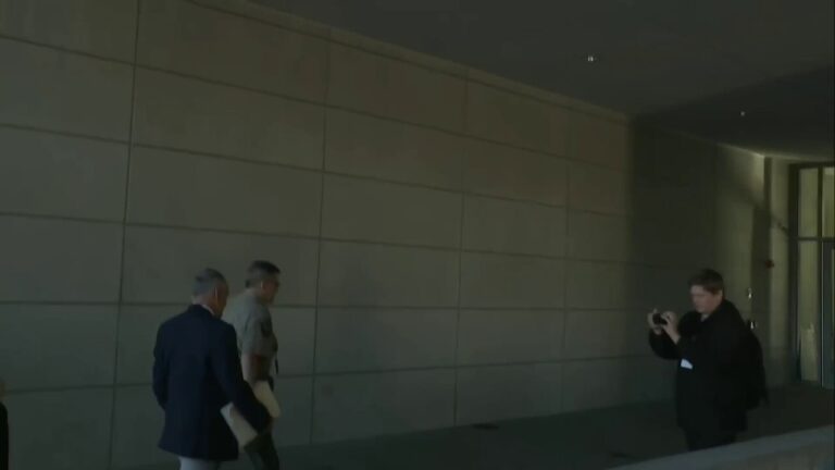 Tyler Robinson's attorney arrives to court
