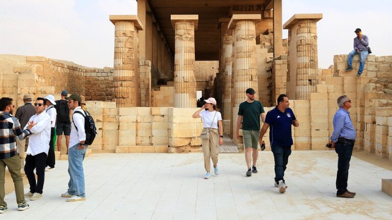 Egyptian officials scramble to recover ancient painting stolen from 'cursed' tomb amid recent thefts