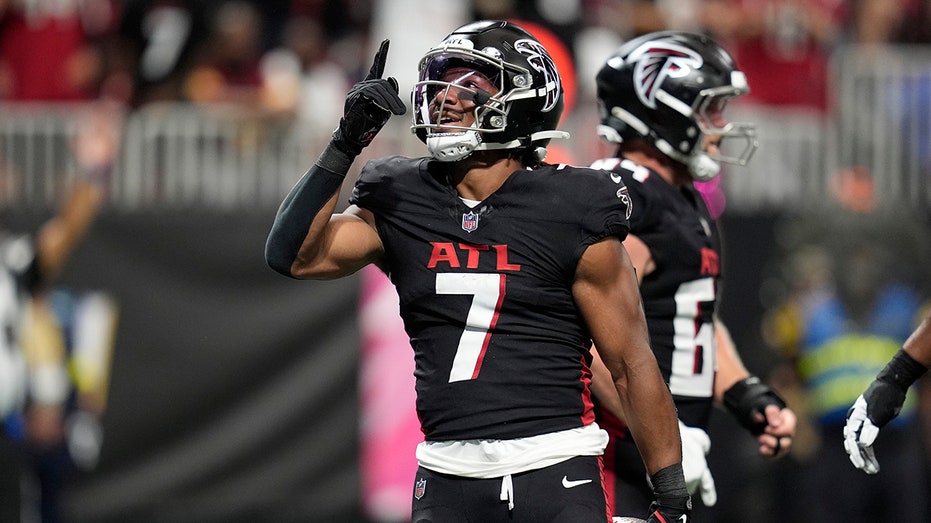 Falcons star Bijan Robinson pairing football dominance with off-field impact in Atlanta community