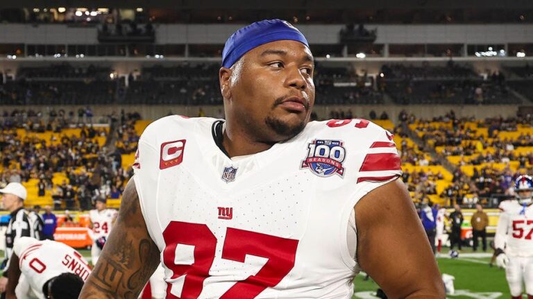 Giants star Dexter Lawrence disputes team legend's claim NFL players don't respect him anymore: 'Delusional'