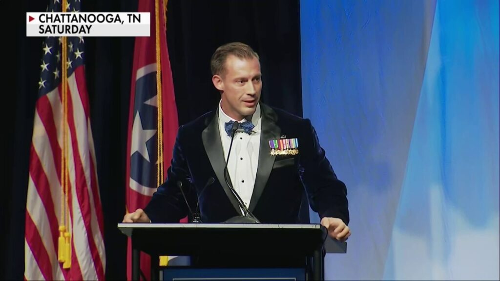 Fox News' Joey Jones receives excellence in journalism award at Tennessee gala