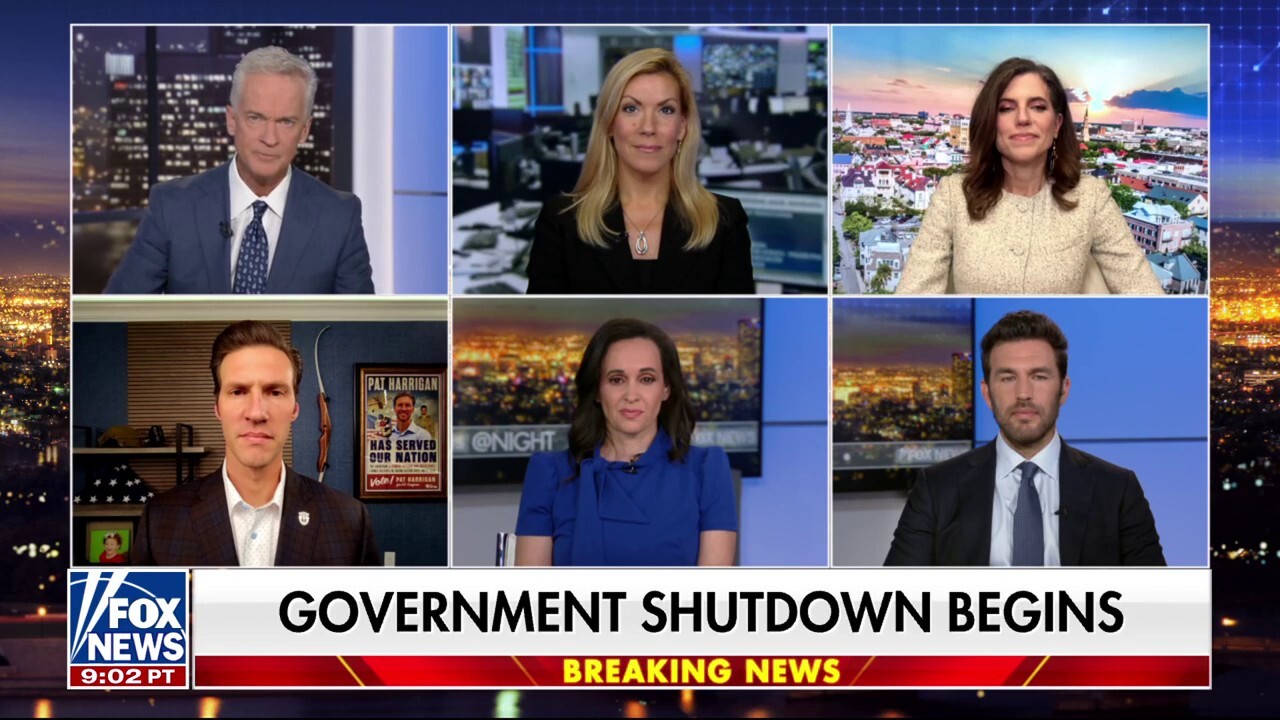 ‘Fox News @ Night’ panelists give their reactions as shutdown begins