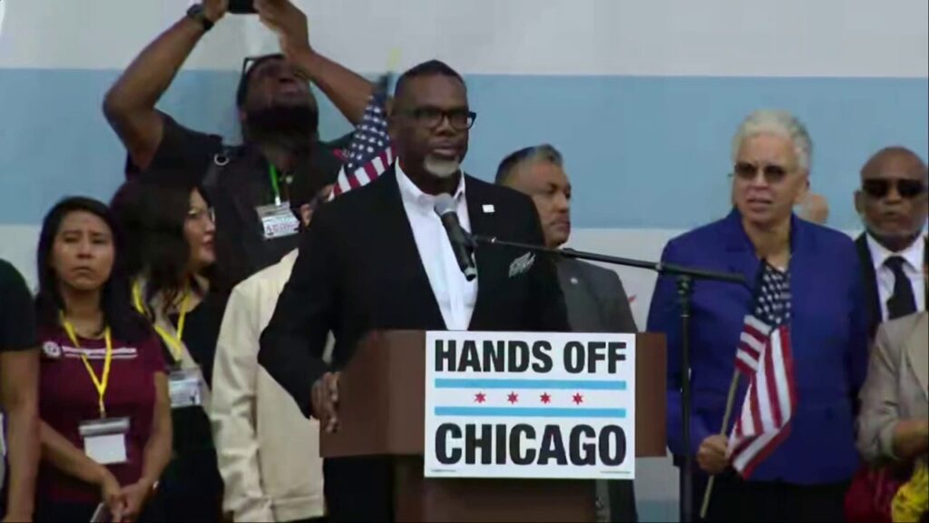 Chicago Mayor Brandon Johnson leads 'No Kings' rally in Windy City