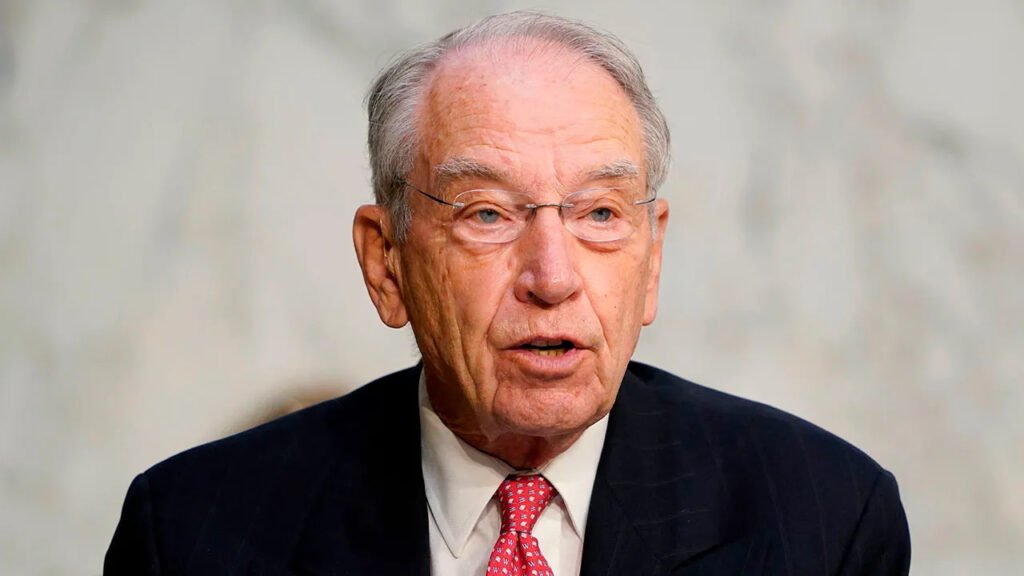 WATCH LIVE: Sen. Chuck Grassley makes announcement on FBI oversight
