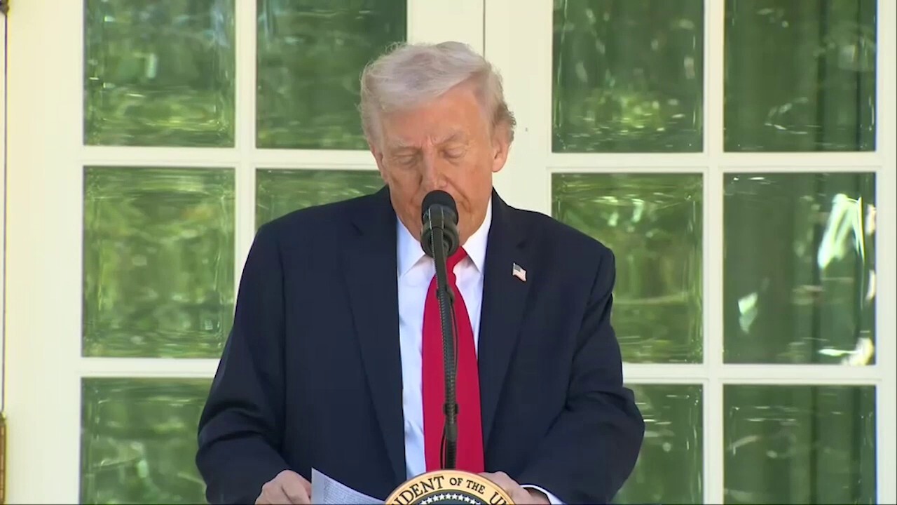 Trump sends message to Senate Democrats amid government shutdown: 'We will not be extorted'