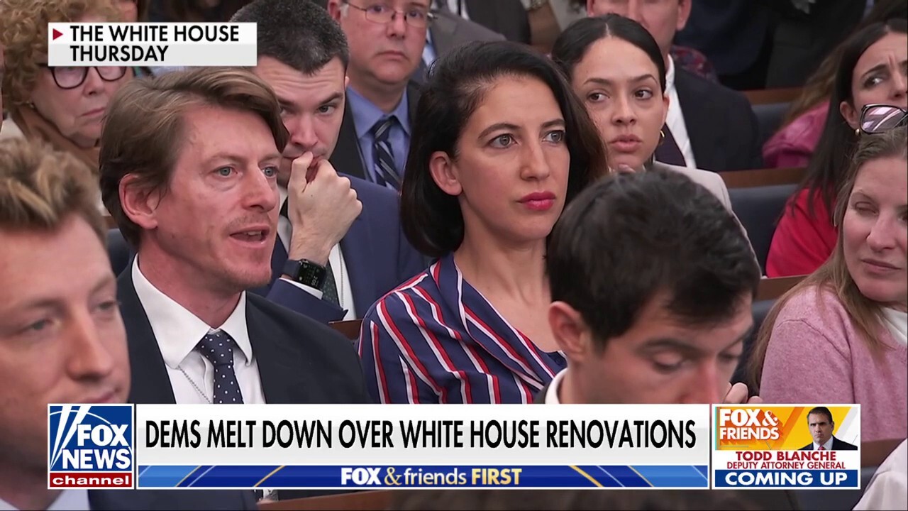 Media presses White House officials on ballroom renovations