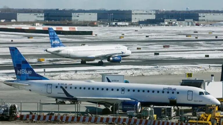 JetBlue flight makes emergency landing at Tampa Airport after sudden 'drop in altitude' injures passengers