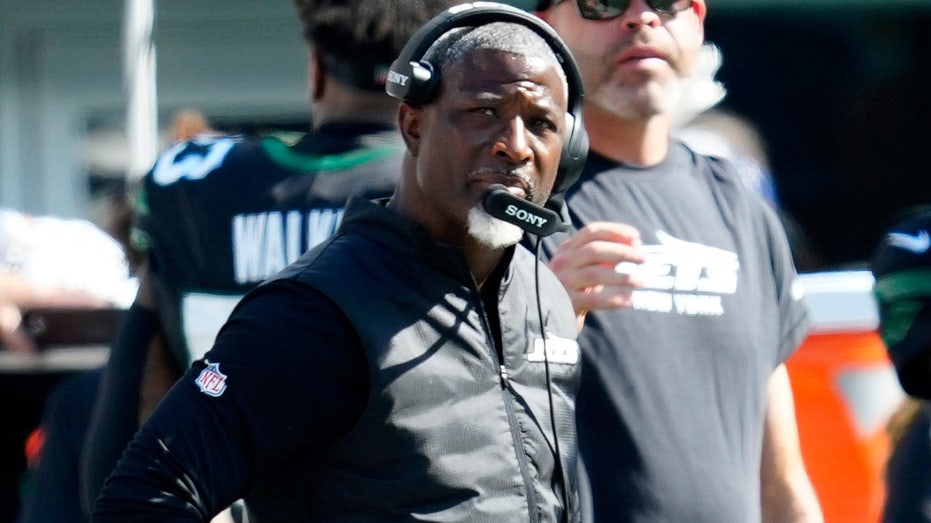 Jets make unwanted history as they drop to 0-5 to start season
