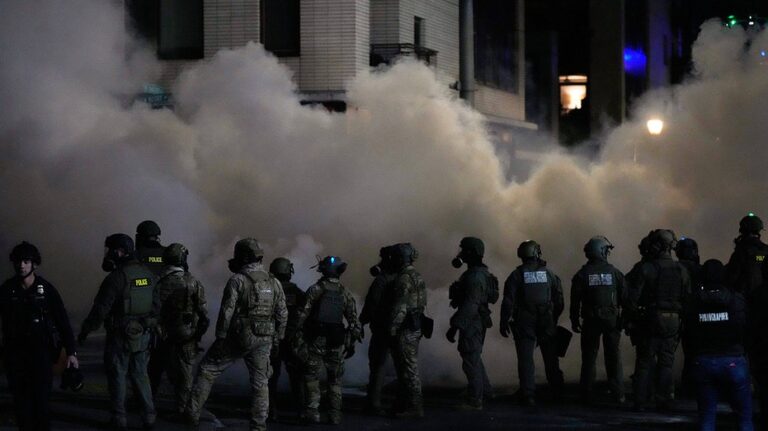 Blue city officers open to feds’ help fighting crime crisis as leaders spew ‘anti-police rhetoric’: union pres