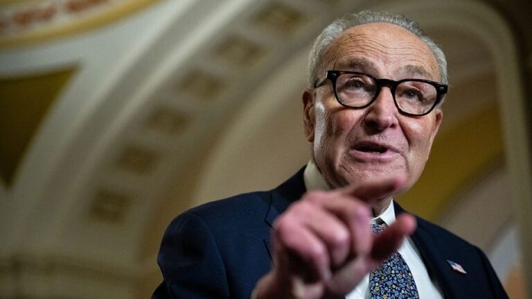 Government shutdown drags into weekend as Senate Democrats block GOP plan