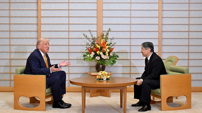 Trump says why he'd be open to extending Asia trip and more top headlines