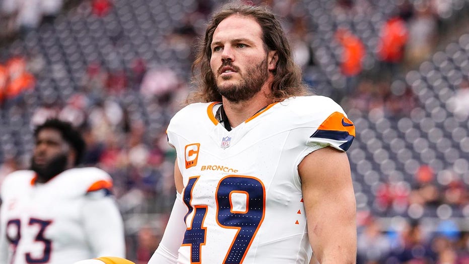 Broncos captain Alex Singleton reveals he had testicular cancer surgery day after playing Raiders game