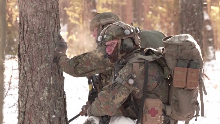 German government steps up campaign to fill ranks amid growing security concerns