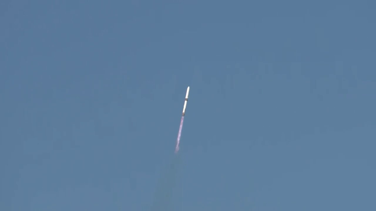 Blue Origin successfully launches spacecraft on journey to Mars
