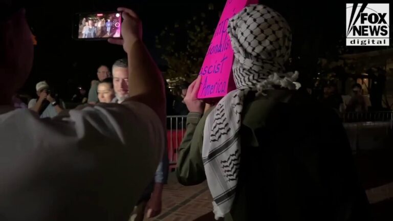 Angry mob surrounds TPUSA event attendees as they leave Berkeley tour stop