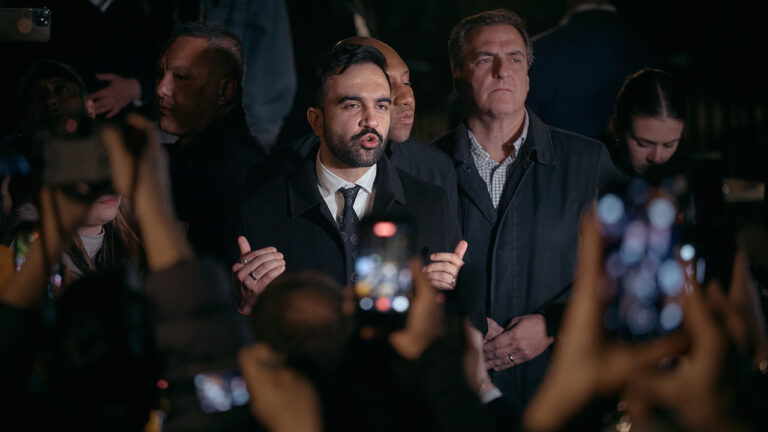 Fox News @ Night - Monday, November 3
