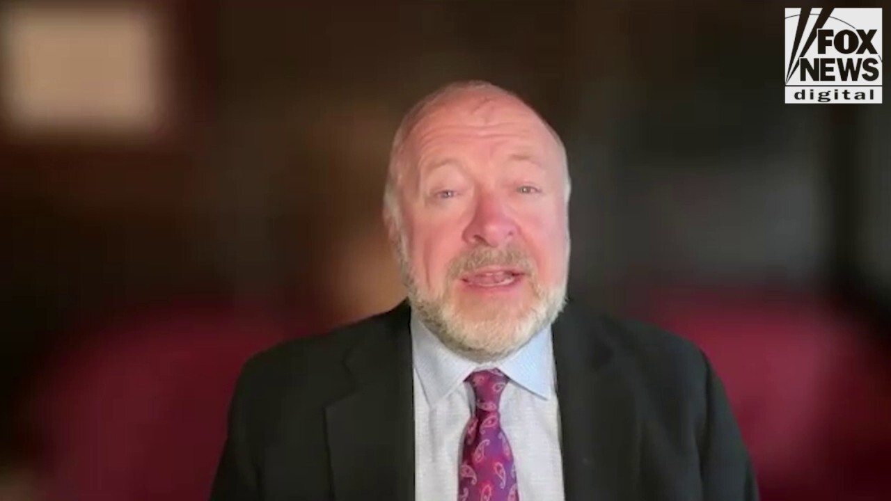 Former CIA operative says US will 'lose everything' if it allows China to become dominant in AI