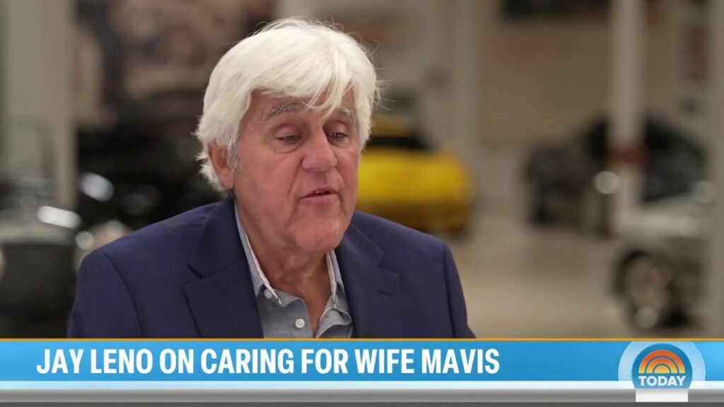 Leno says tickets sales are up after he removed politics from his stand up, says 'nobody wants to be lectured'