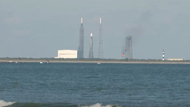 WATCH LIVE: Blue Origin launches New Glenn rocket to Mars after delays