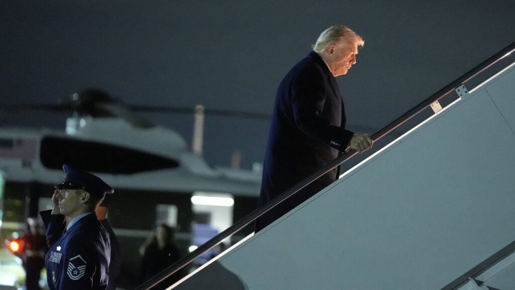 WATCH LIVE: Trump departs Palm Beach International Airport en route to Joint Base Andrews
