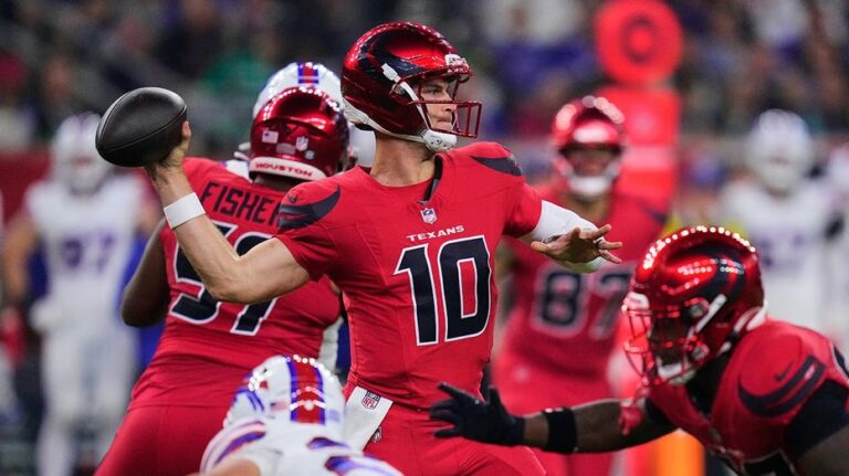 Texans upset Bills to shake up AFC playoff picture