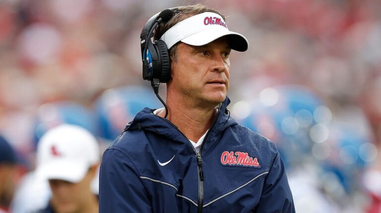 Pat McAfee begs Lane Kiffin, college football's top coaching candidate, to remain at Ole Miss