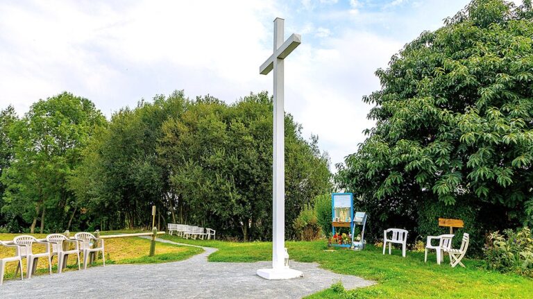 Rumored supernatural sighting of Jesus in hillside town debunked by Pope Leo XIV