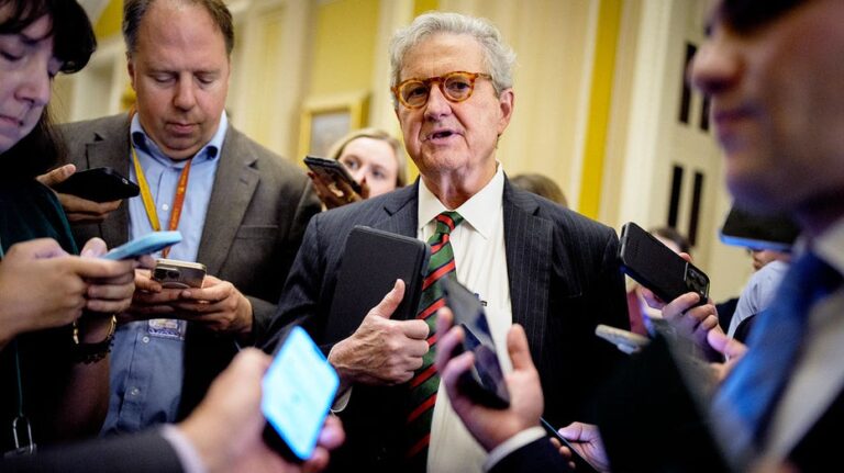 Kennedy pushes plan to halt Congress pay during government shutdown