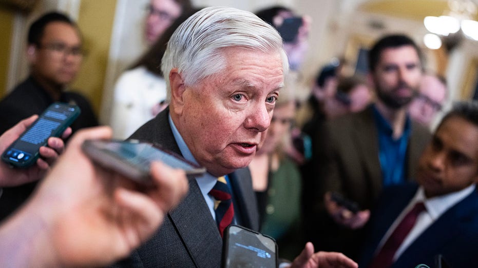 Graham demands Democrats explain 'refuse illegal orders' message to troops