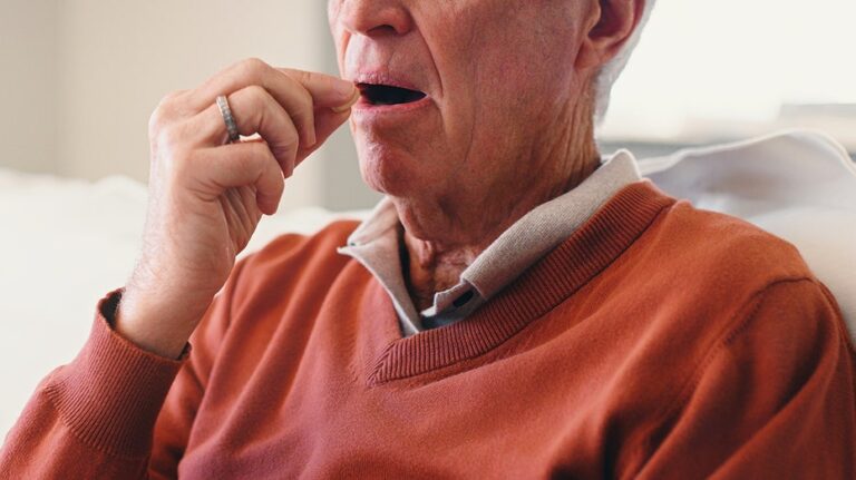 Common vitamin could protect some heart attack survivors, study shows