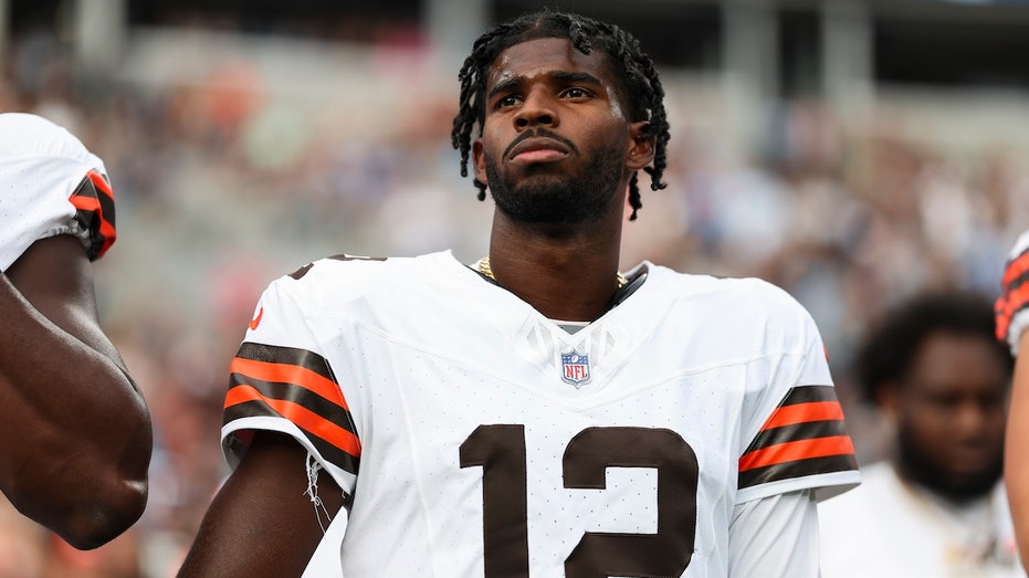 Browns' Shedeur Sanders defends Kevin Stefanski against 'sabotage' claims from supporters