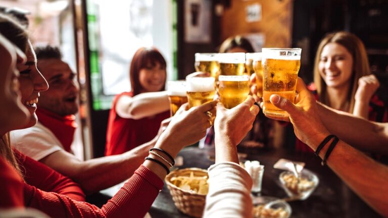 Alcohol sales spike on Thanksgiving Eve as experts warn of rampant 'drinksgiving' trend