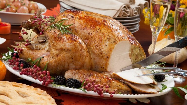 Carve like a pro with these 8 Thanksgiving carving knives