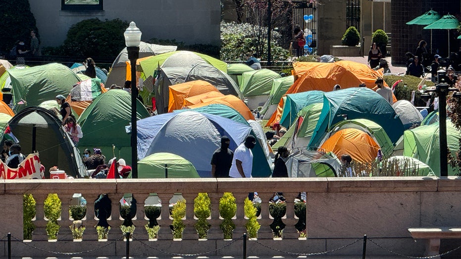 Five hopeful signs college students are seeking truth once more