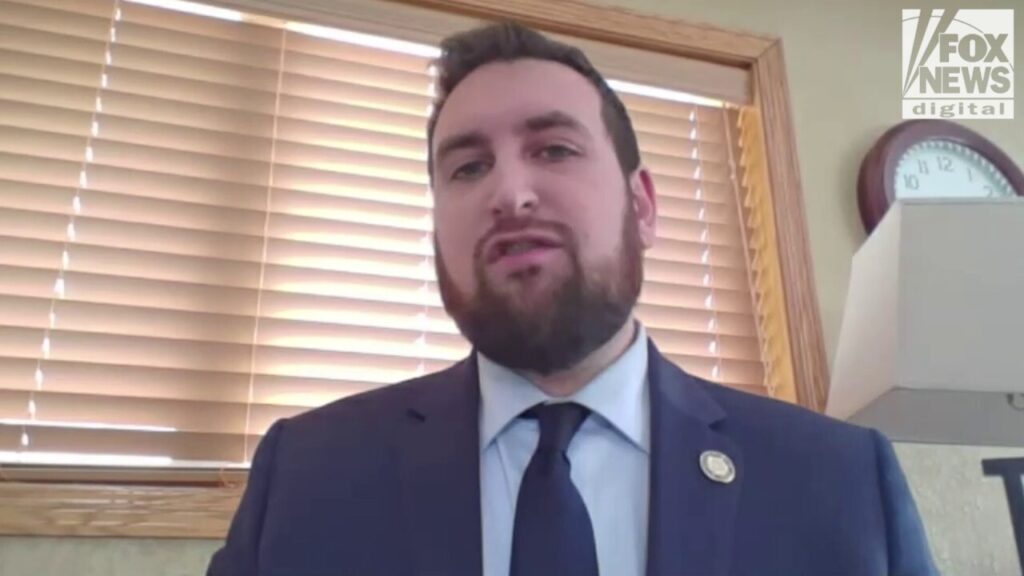 Minnesota senator calls judge who overturned fraud conviction a 'true extremist'