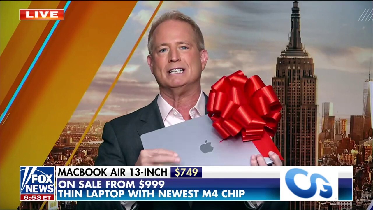 Kurt 'CyberGuy' Knutsson warns of AI holiday traps: 'Scammers are shopping'