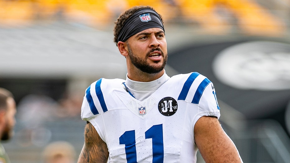 Colts receiver Michael Pittman Jr provides update on security guard he accidentally decked on sideline