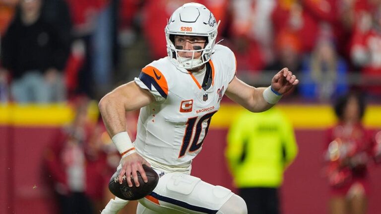 Broncos officially end Chiefs' reign as AFC West champs as Chargers fall to Texans