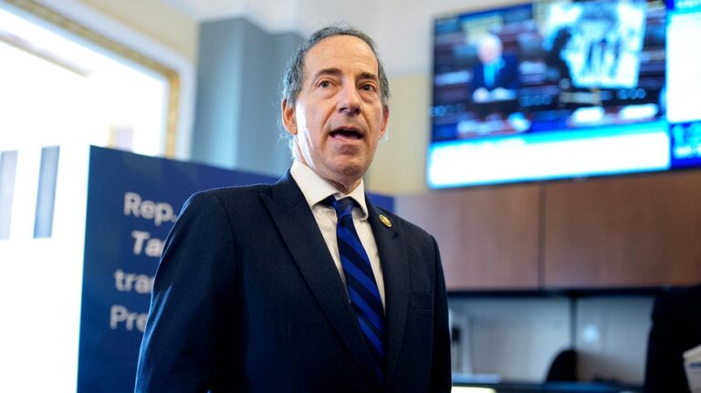 Top Dem blasts Trump's cartel strikes, says admin overstepping war powers