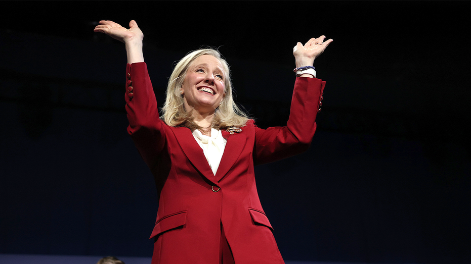 Democrats had major election victories in 2025, but wins don’t erase party’s critical weaknesses