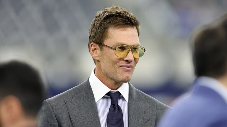 Tom Brady gets sentimental after 'special Thanksgiving weekend' filled with family and football