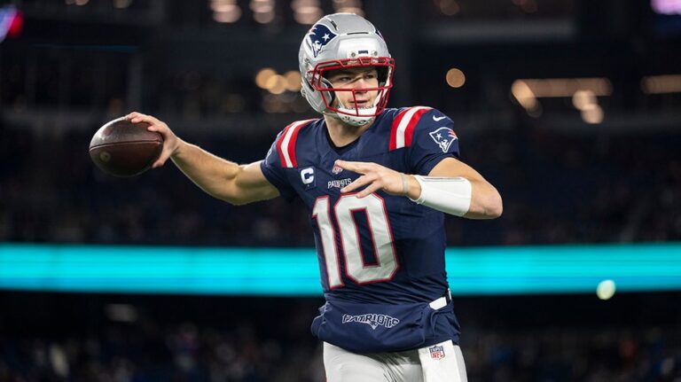 Patriots crush Chargers in Wild Card defensive slugfest, secure first playoff win since 2018